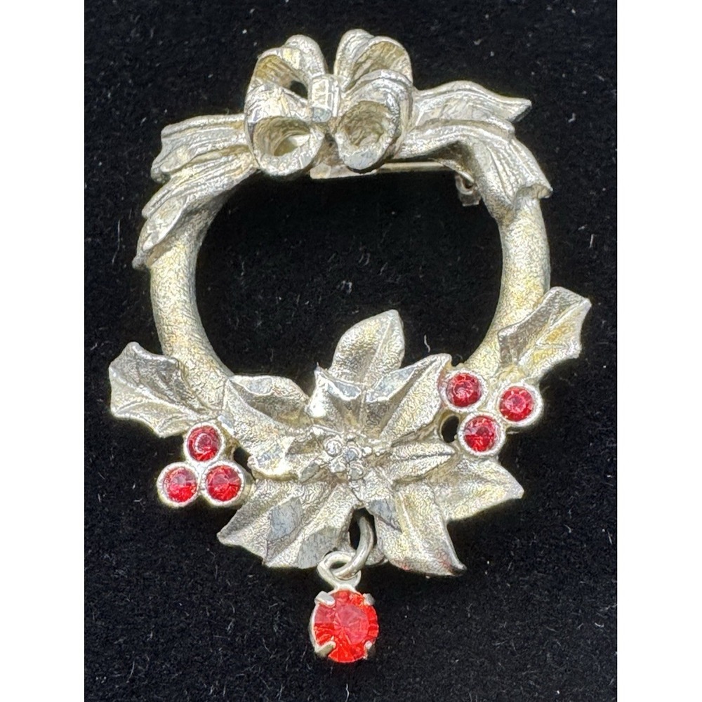 Vintage Christmas Wreath Pin Red Rhinestones Pewter Holiday Brooch Signed